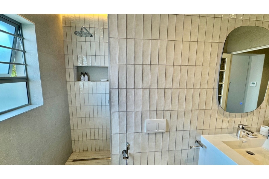 To Let 3 Bedroom Property for Rent in Clifton Western Cape